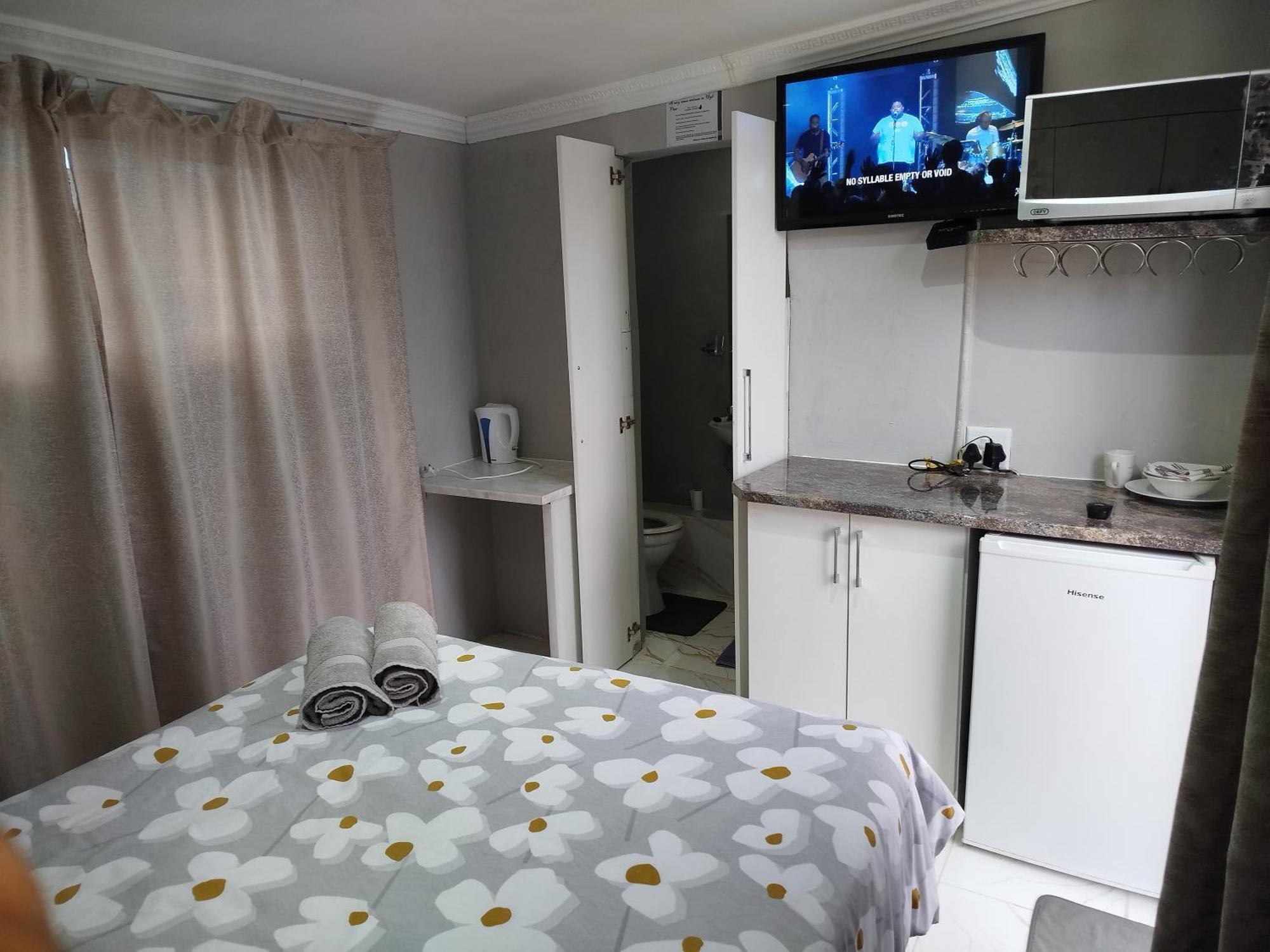 High View Accommodation East London Exterior photo